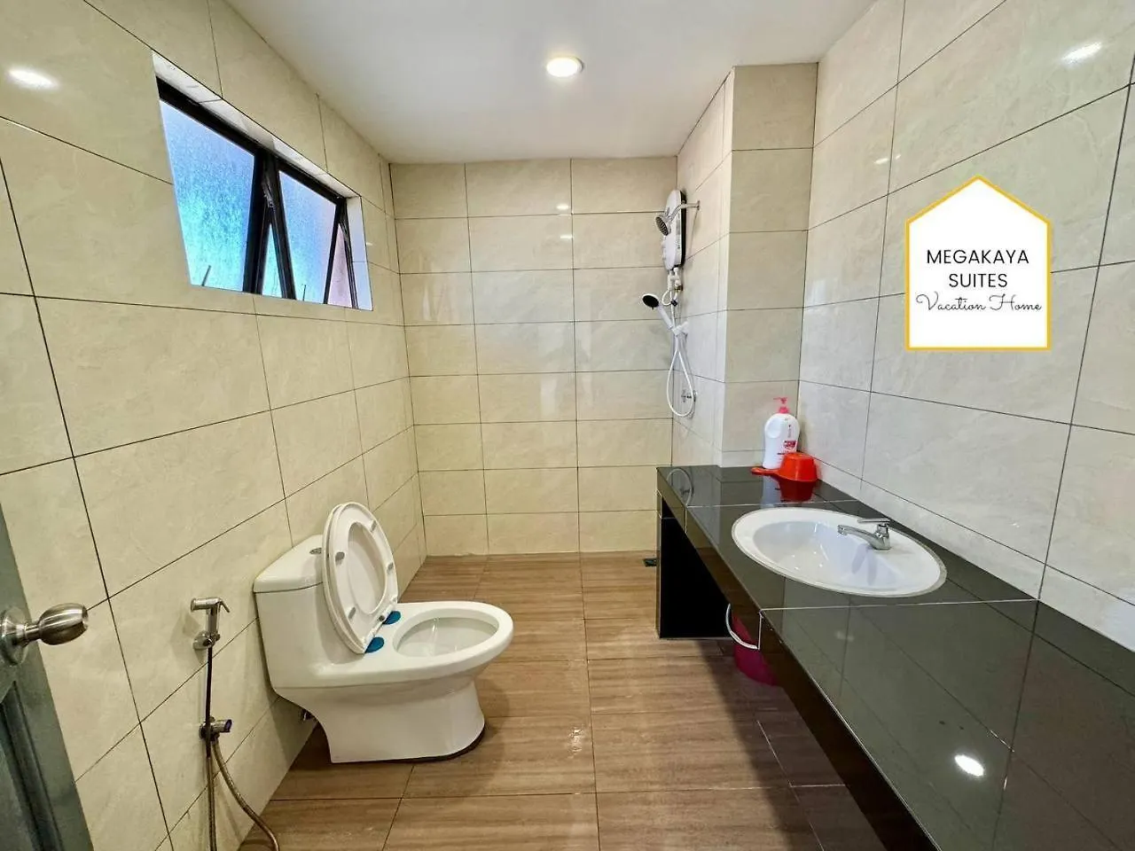 Апартаменты 6 Bedrooms Penthouse Marina Court City Centre - 19Pax Кота-Кинабалу